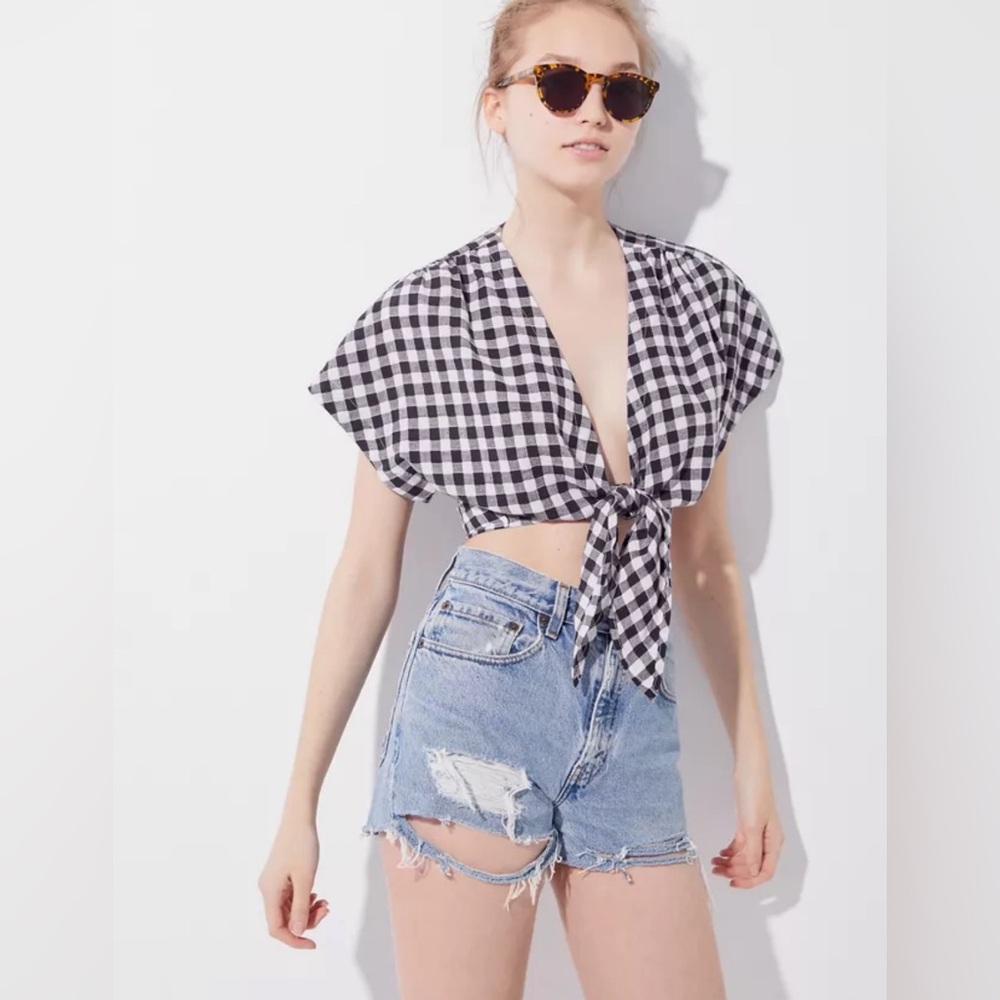 UO Urban Outfitters Gingham Tie-Front Short Sleeve Blouse XS Preppy
